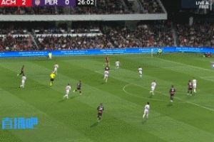 轻轻松松！奥卡福门前捡漏破门双响！AC米兰3-0珀斯光荣！