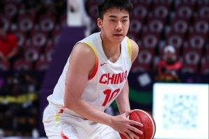 锋线的答案！媒体人：王俊杰太优秀了 千万别回CBA