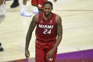 美媒：篮网敦促热火尽快完成海史密斯交易 他们还有一笔操作要做