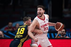 土耳其&德国暂时全胜！今年会出现本世纪第四支不败夺冠球队吗？