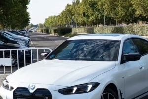 大战在即！皇马球员已在俱乐部训练基地集合，准备参加德比战