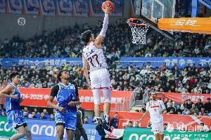 ：黄荣奇签约同曦 上赛季出战38场常规赛场均6分2.1助攻