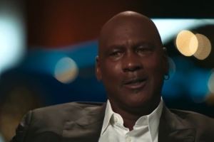 美记：乔丹在一堆孩子面前可能根本没把球投进 他不好意思直说