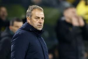 言简意赅！弗里克回应赛季结束后离开巴萨：又是胡说八道🤬