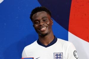 斩获进球！萨卡当选对阵塞尔维亚一役英格兰队内最佳球员